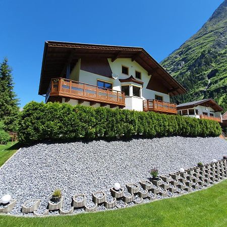 Haus Bergheimat Apartamento Sankt Leonhard im Pitztal Exterior foto