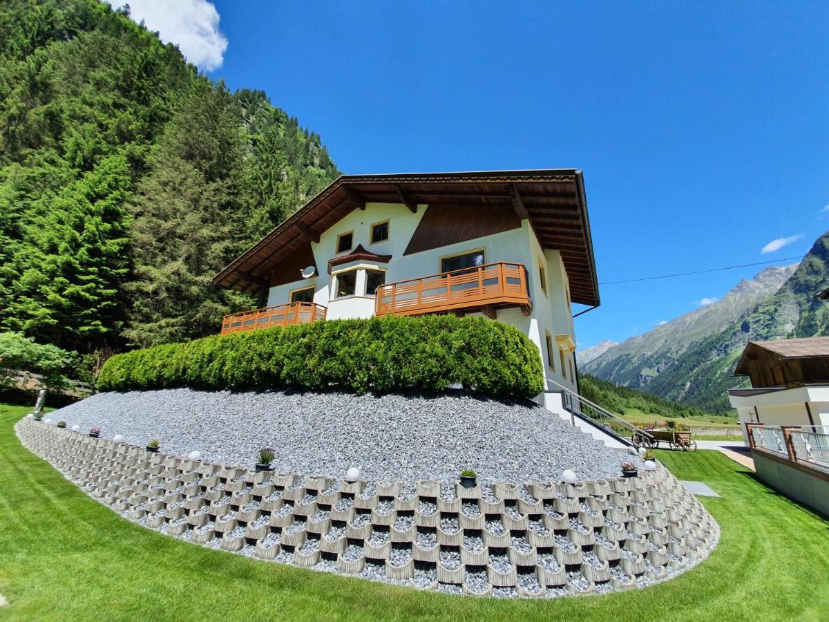Haus Bergheimat Apartamento Sankt Leonhard im Pitztal Exterior foto