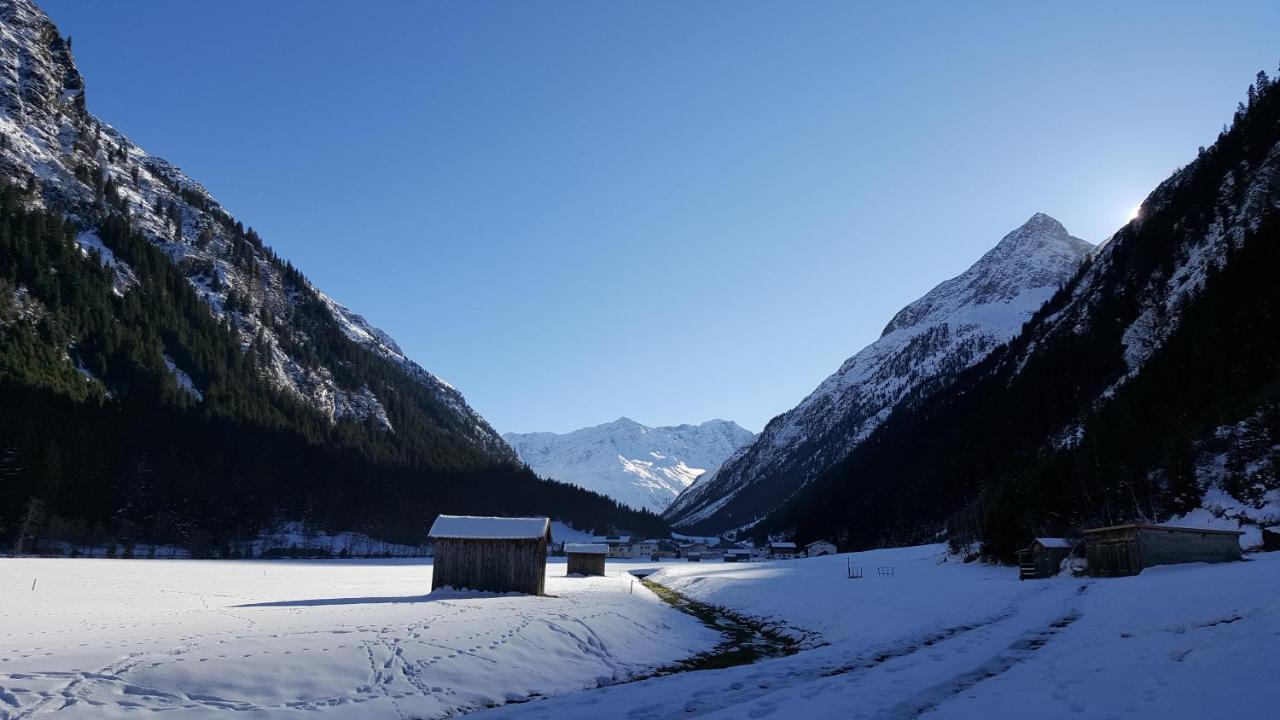 Haus Bergheimat Apartamento Sankt Leonhard im Pitztal Exterior foto