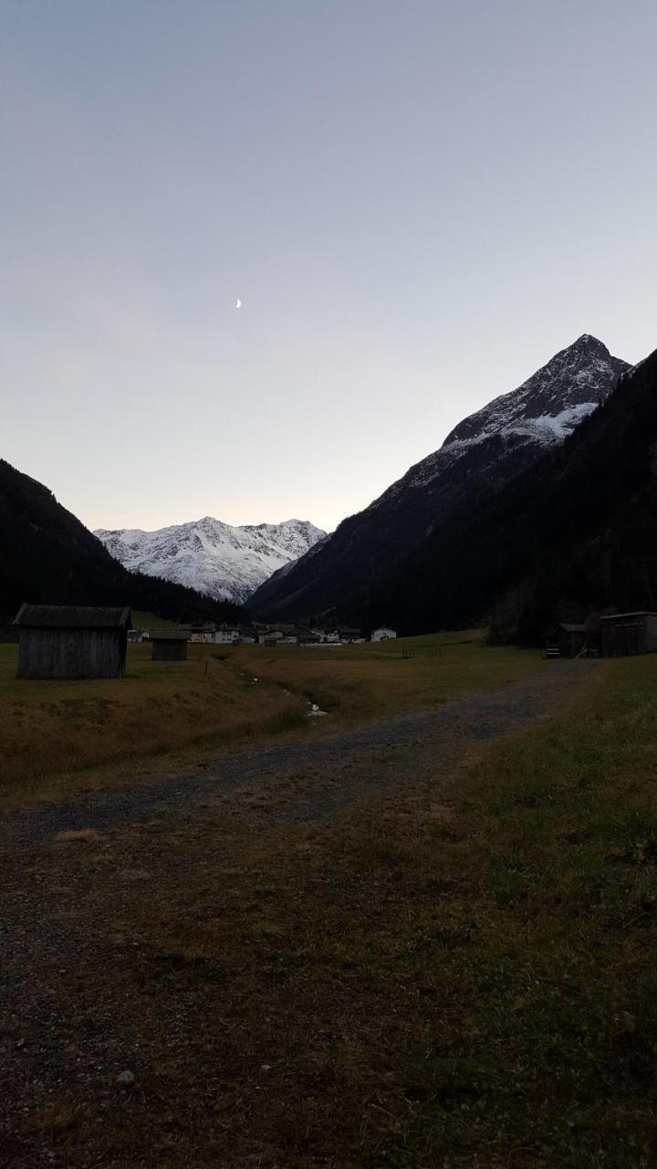 Haus Bergheimat Apartamento Sankt Leonhard im Pitztal Exterior foto